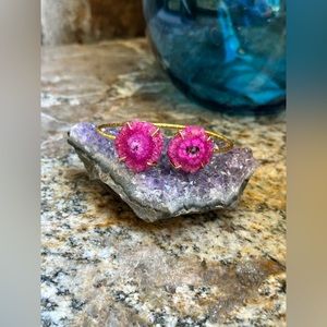 Gold Vivid Pink Solar Quartz Stone Bracelet